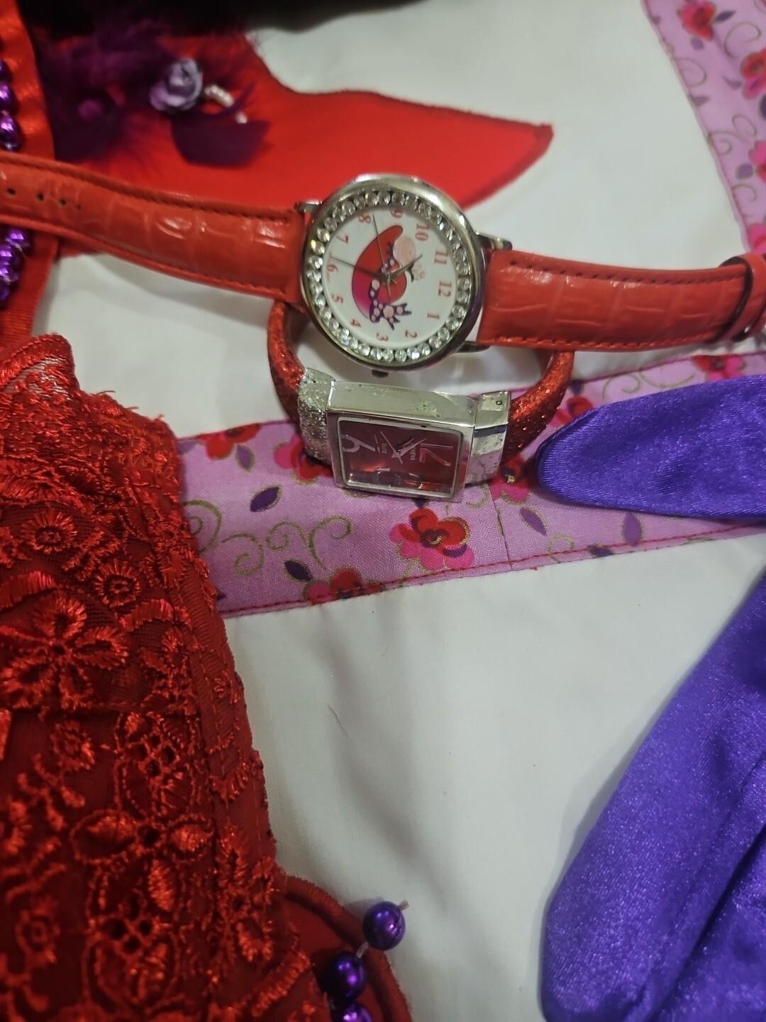 Huge Lot Red Hat Society Jewellry Pins Ornaments Feather Boas Handbags Doll