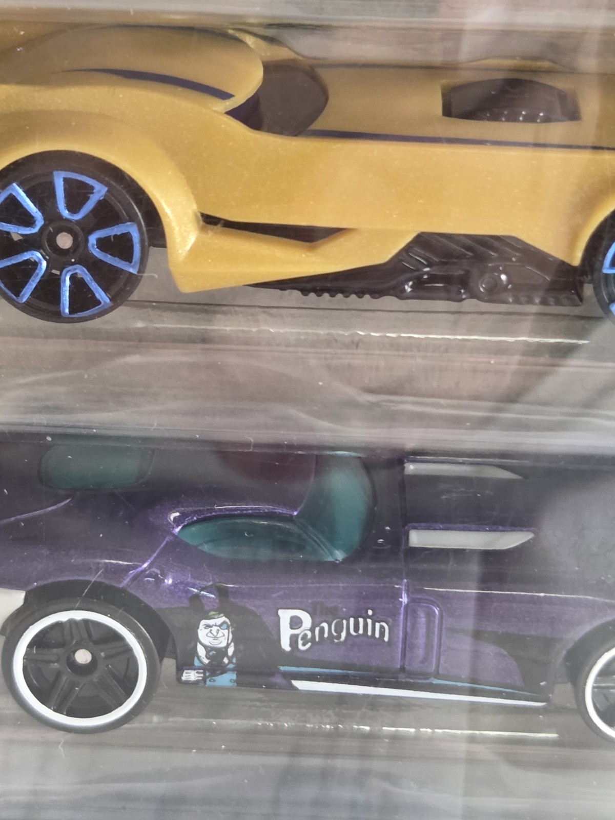 2024 Hot Wheels DC Batman 5 Pack Diecast 1:64 Scale New ,Blue Chrome Bat Mobile