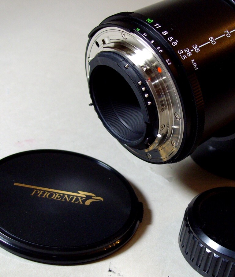 Phoenix 28-210mm F/3.5 -5.6 AF Zoom Lens For Nikon. Auto and manual. NEW !