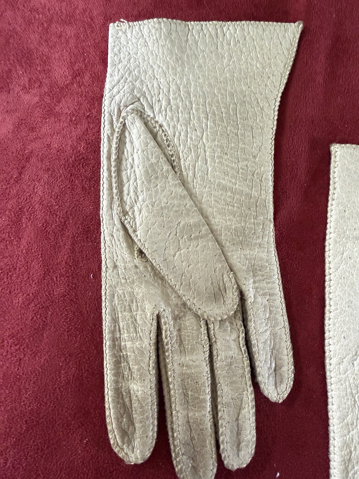 Grandma VTG-Now Junk Drawer Estate Sale Trinket Lot-Cosmetics Gloves Brooch GM5