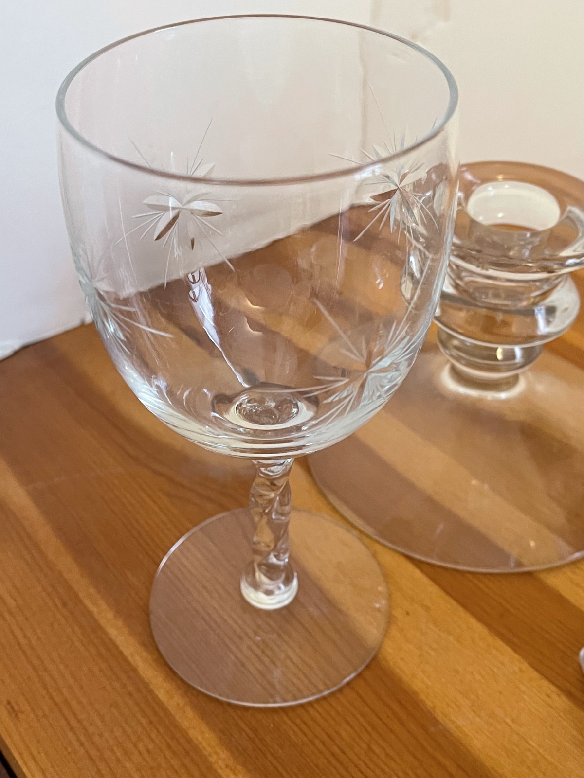 MIXED LOT OF 12 GLASS & PORCELAIN VINTAGE ITEMS-ANSELY,ROYAL DOULTON,ETC