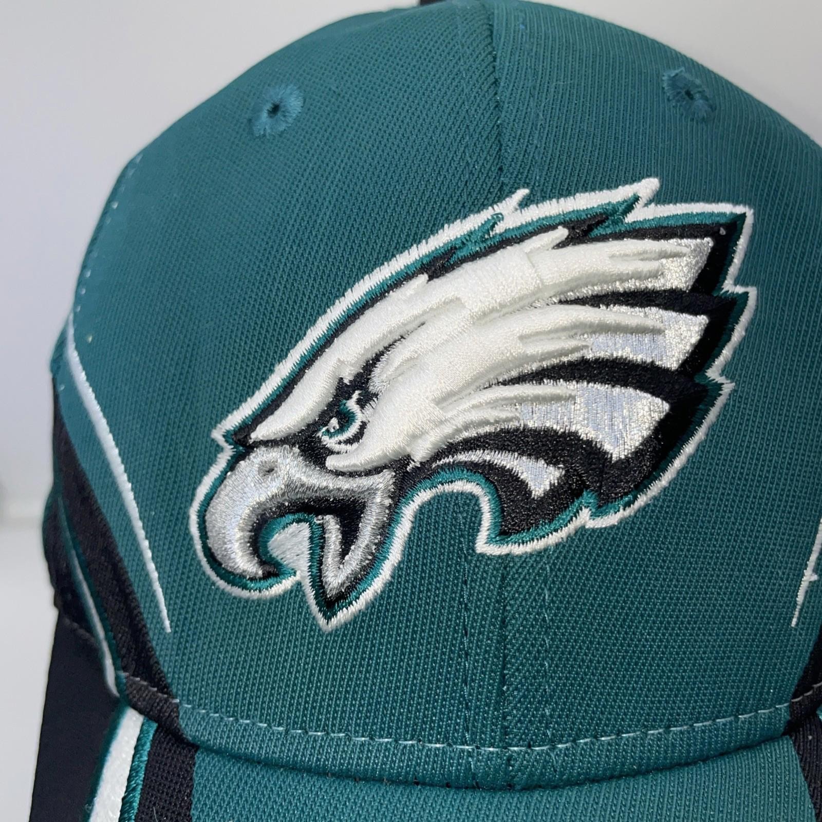 Philadelphia Eagles Hat Cap Fitted One Size Green Black NFL Football Reebok Mens