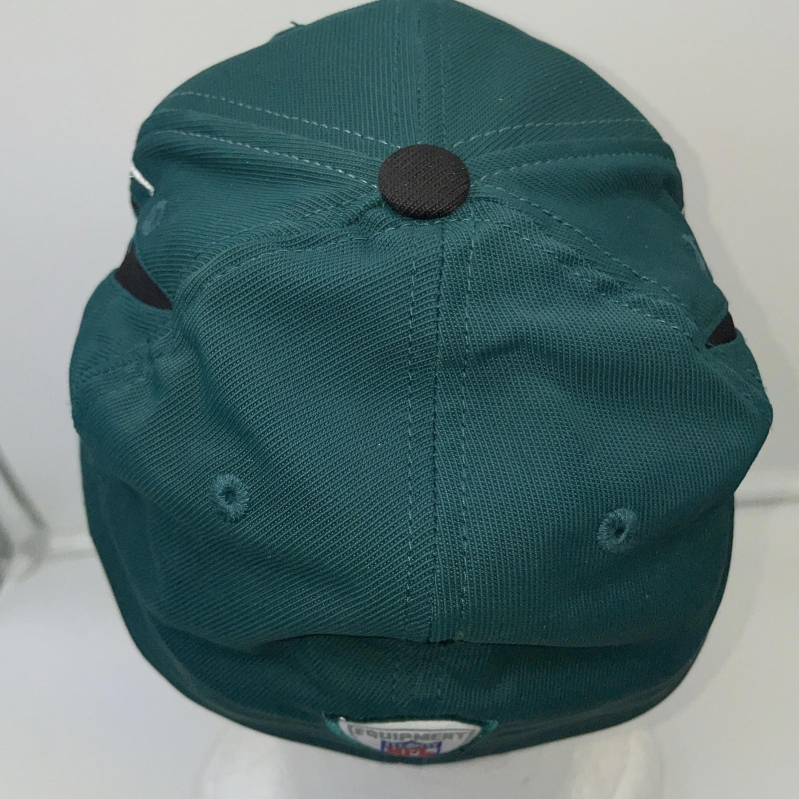 Philadelphia Eagles Hat Cap Fitted One Size Green Black NFL Football Reebok Mens