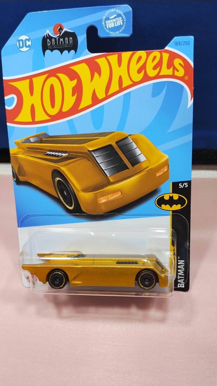 Hot Wheels Batman: The Animated Series Batmobile Gold Diecast 1:64 Scale New