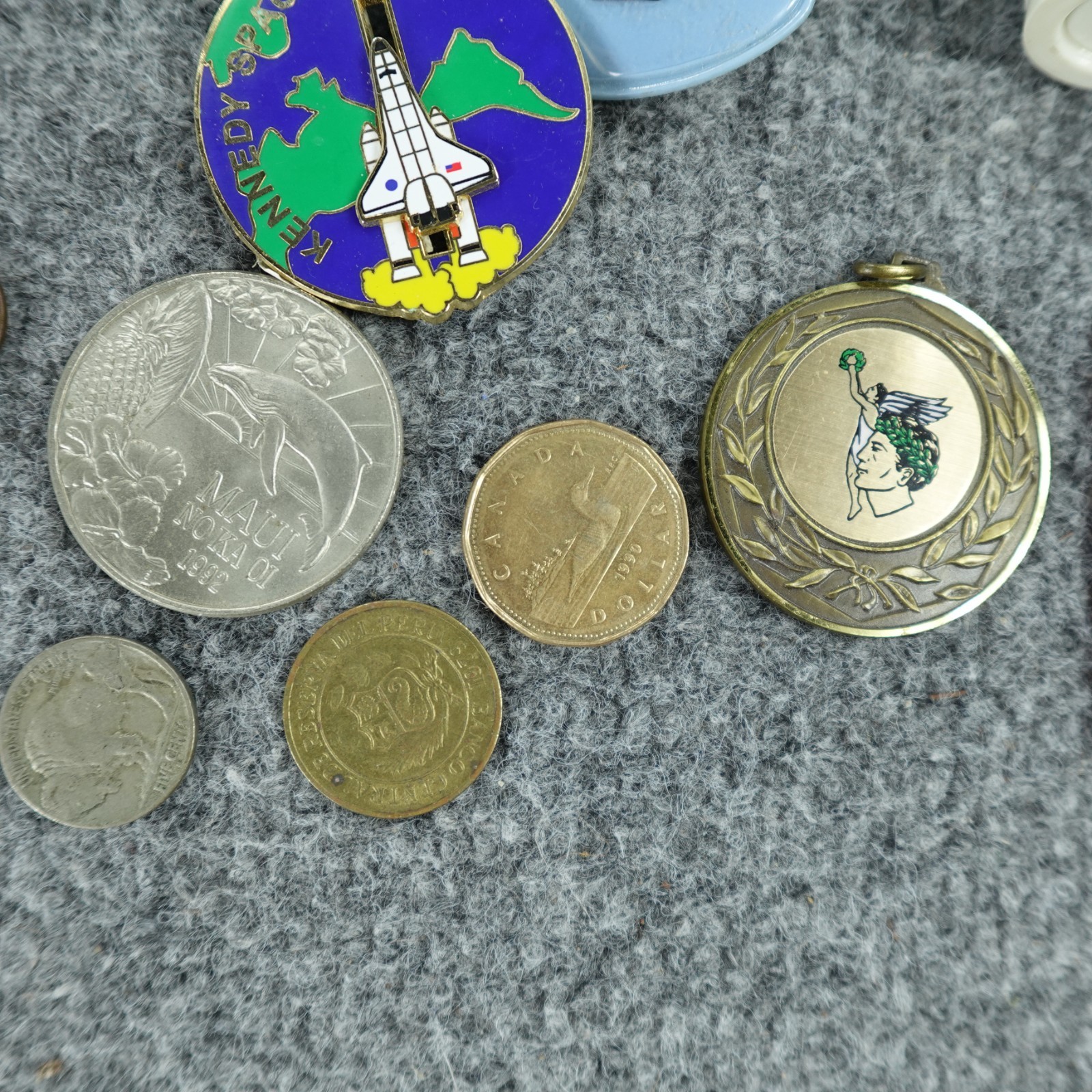 Junk Drawer Lot Lighters Coins Patches Cards Pins Buttons Mixed Smalls Grandpa🔥
