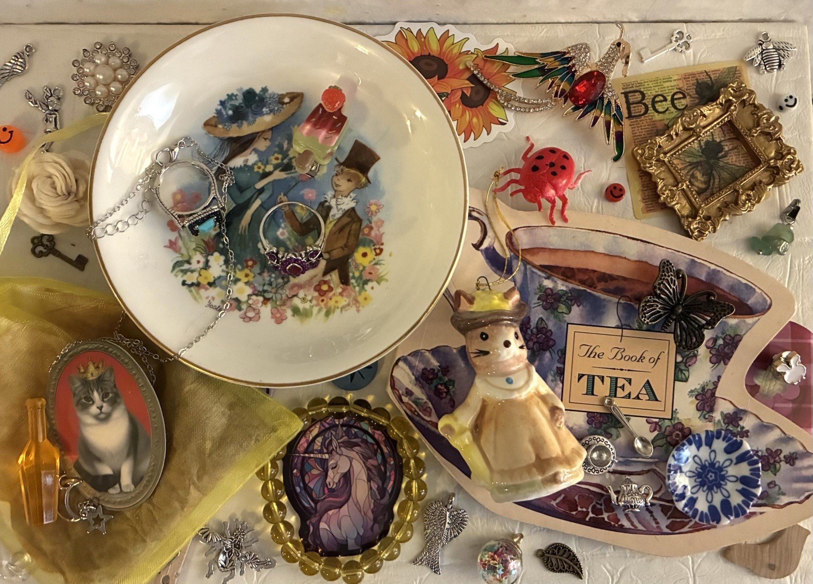 Vtg Cottagecore Dish Mrs. Rabbit Figurine Tea Book Jewelry Junk Drawer Art Lot
