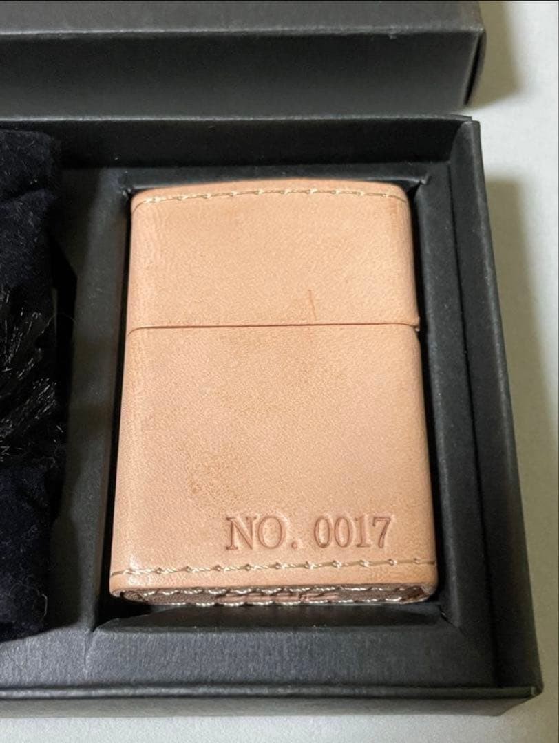 Zippo PIKO tanned leather limited edition serial number with pouch made in 2002