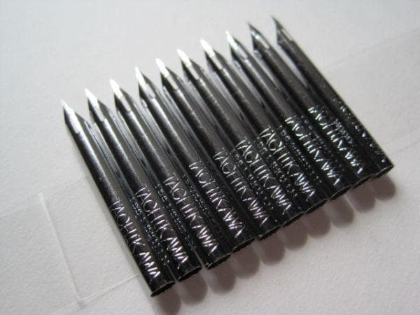 4. Replacement pen nibs [Tachikawa Maru Pen No. 99] Chrome, set of 10, zipper