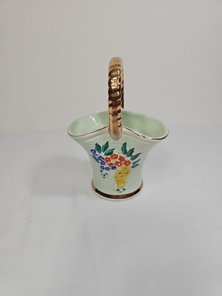 Vintage Keele Street Ceramic Posy Basket. Hand painted In England Floral Vase