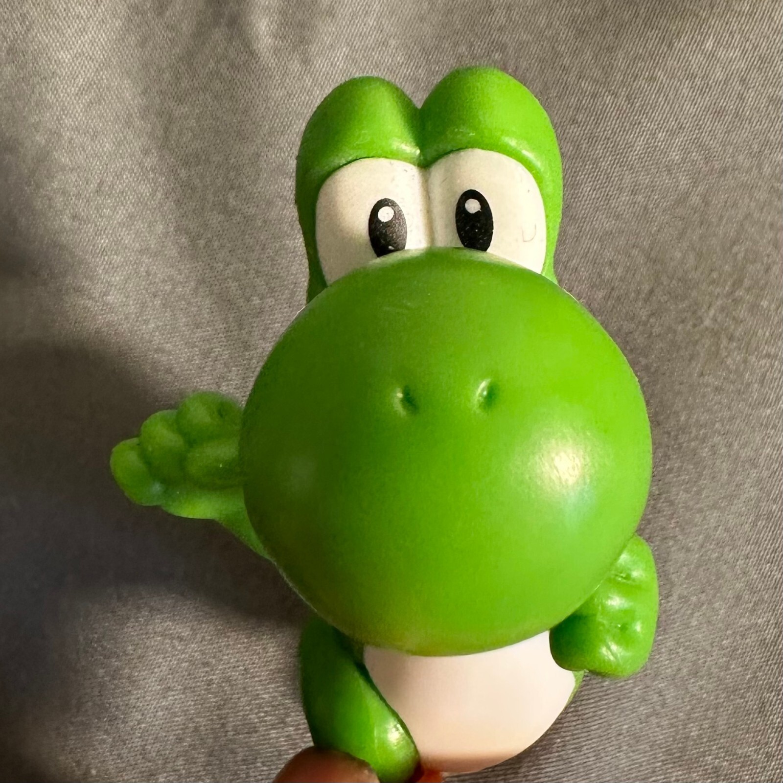 Yoshi Running Figure Plastic Movable Arms