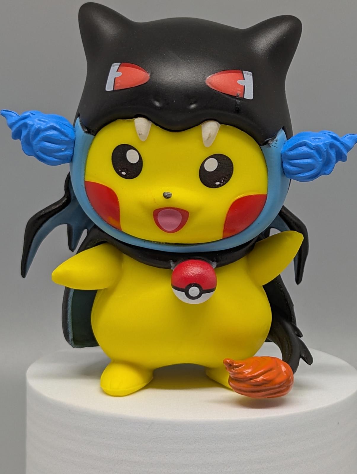 Pikachu x Mega Charizard X POKEMON COSPLAY Collectible Figure
