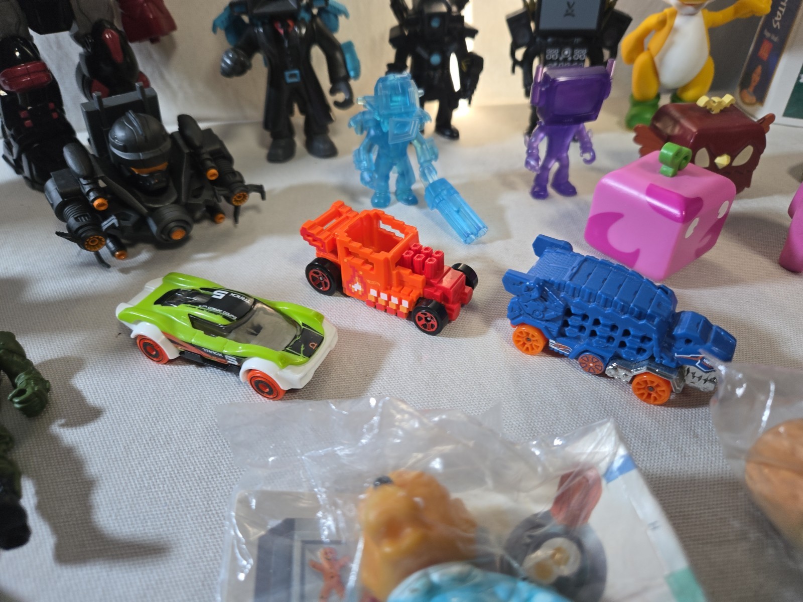 junk drawer lot toys mixed 35 Pieces