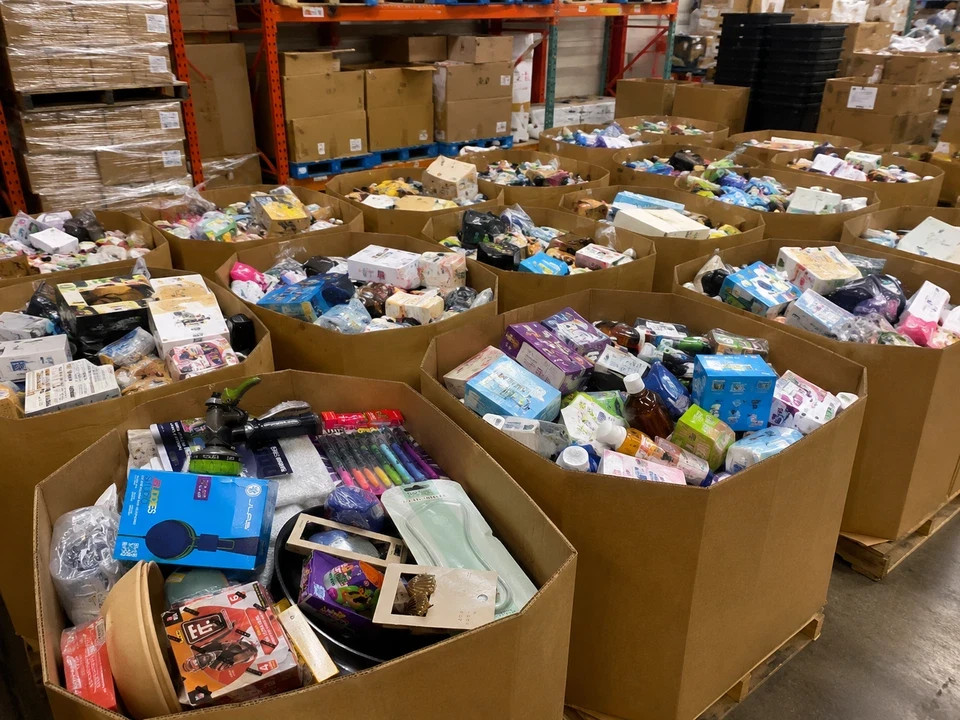Top Amazon Returns Merchandise with Home and Kitchen Product Mix